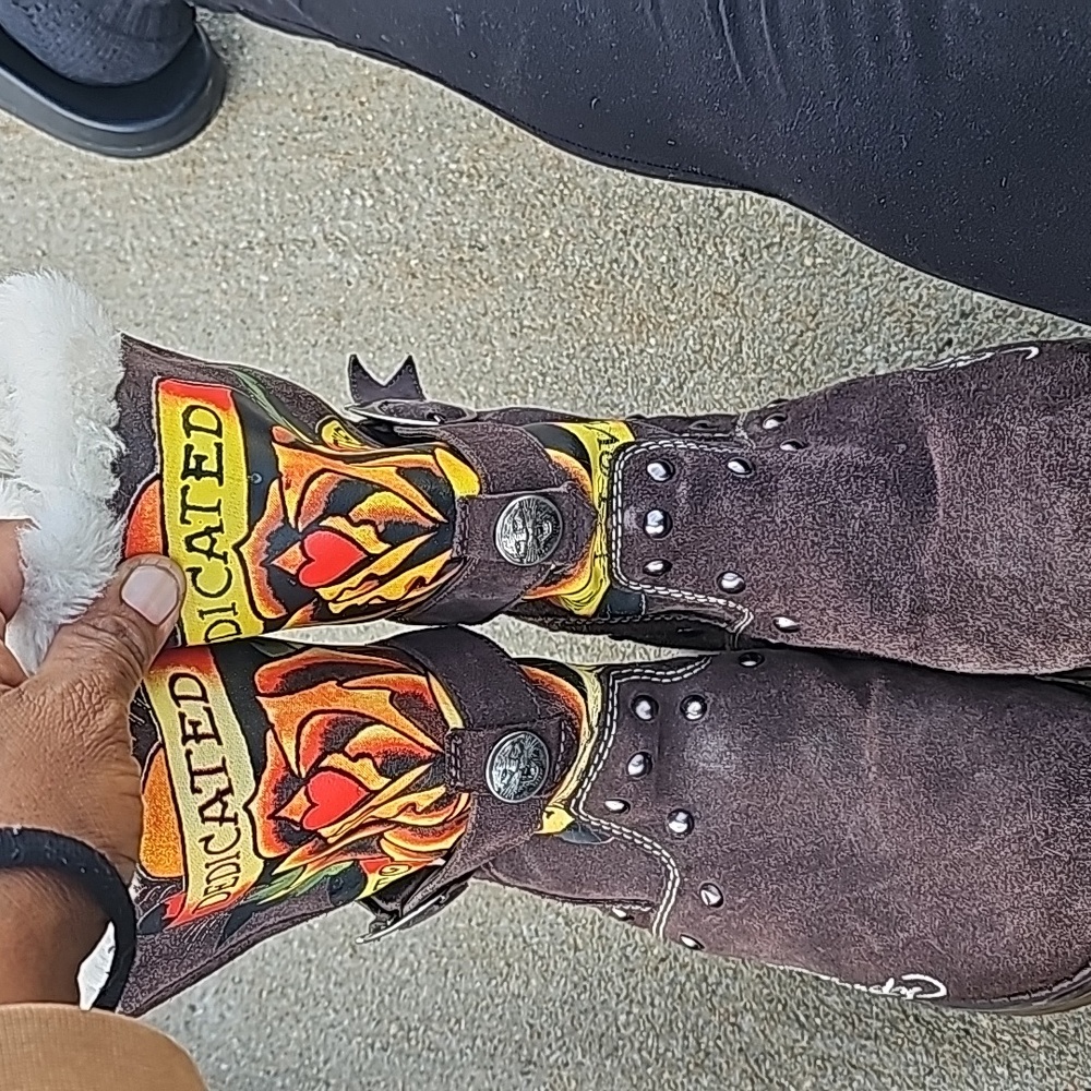 Ed Hardy size 6 women's boots